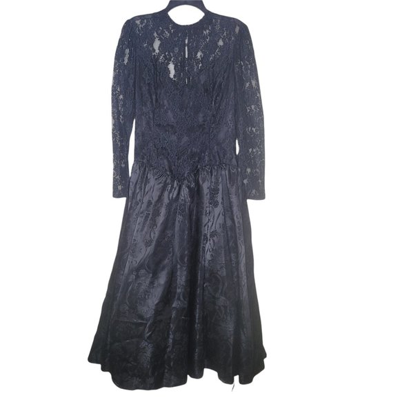 Scott McClintock Dresses & Skirts - Scott McClintock Vintage Black Lace Floral Design Long Sleeve Dress with Bow 14